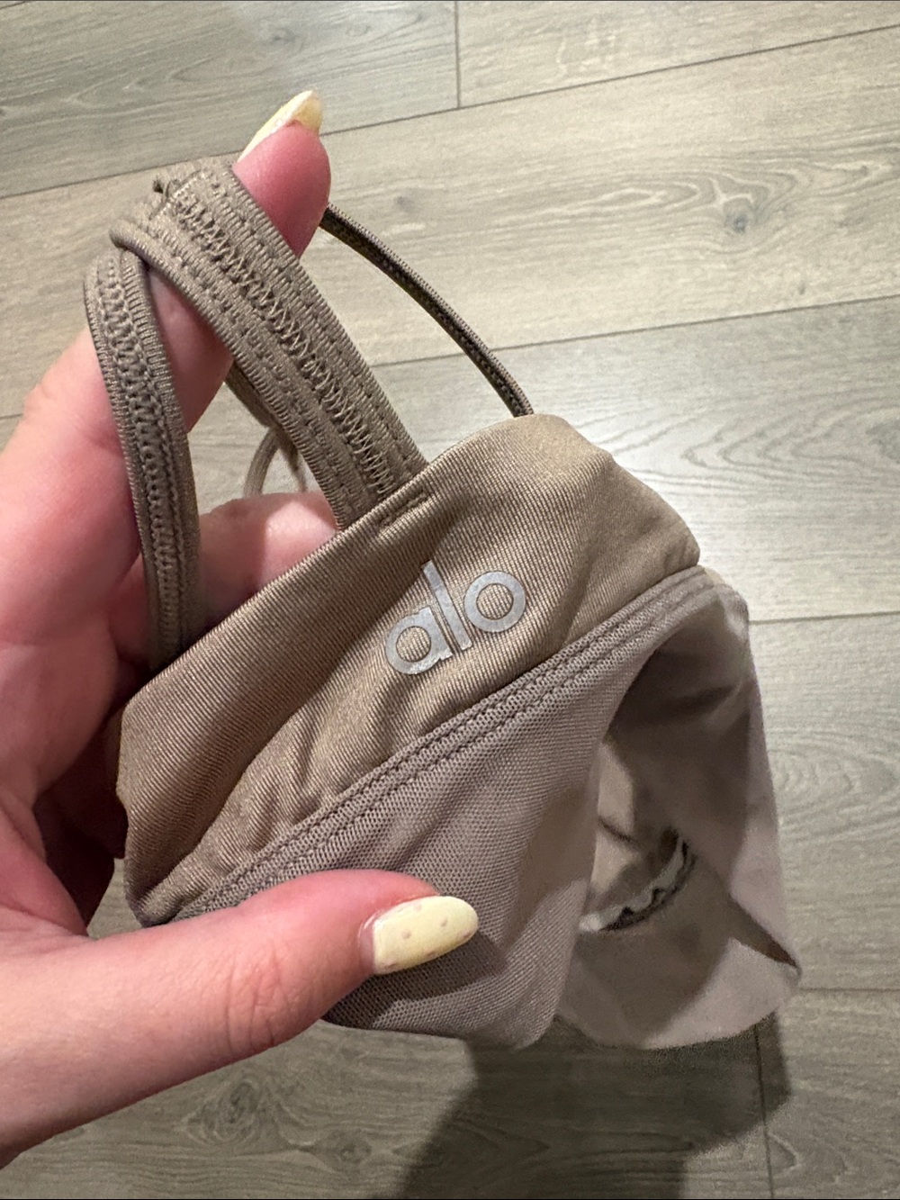 ALO Yoga Gravel Tan Brown Mesh Strappy Sports Bra Size Small - Picture 3 of 4